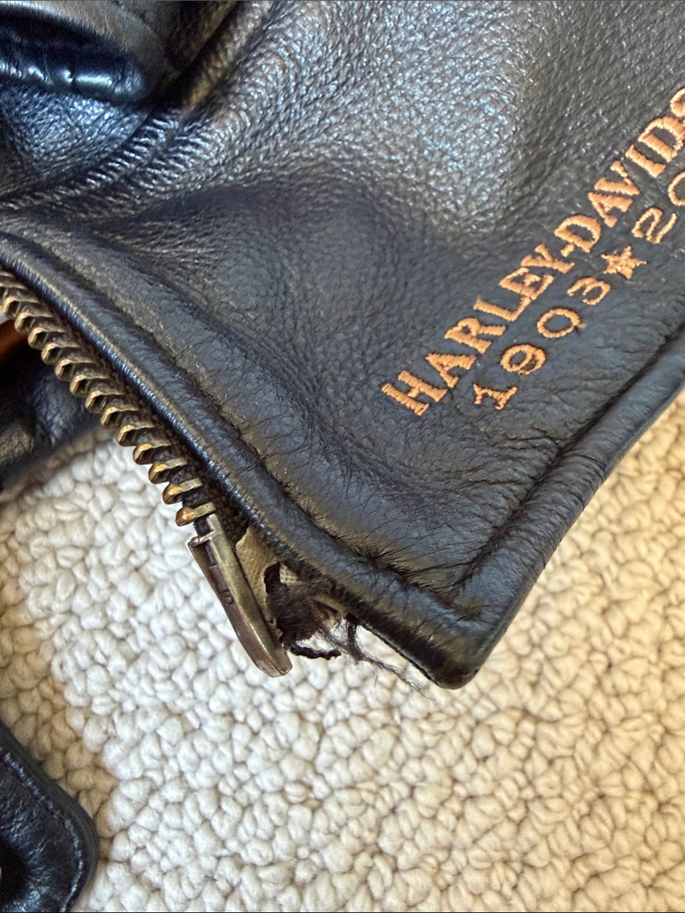 Harley-Davidson Black Leather Bomber Jacket with Brown Lining - Picture 4 of 7
